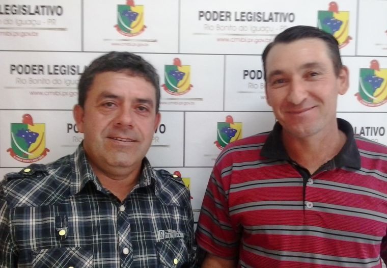 INCRA FAZ ENTREGA DE CONTRATOS AS FAMILIAS ASSENTADAS.