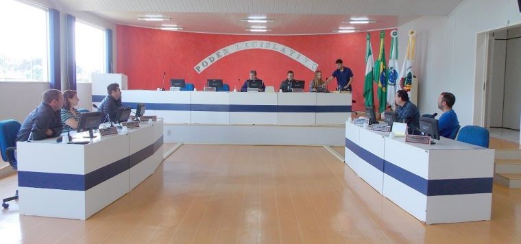 Vereadores aprovam mais de dois milhões e oitocentos mil reais para o Executivo